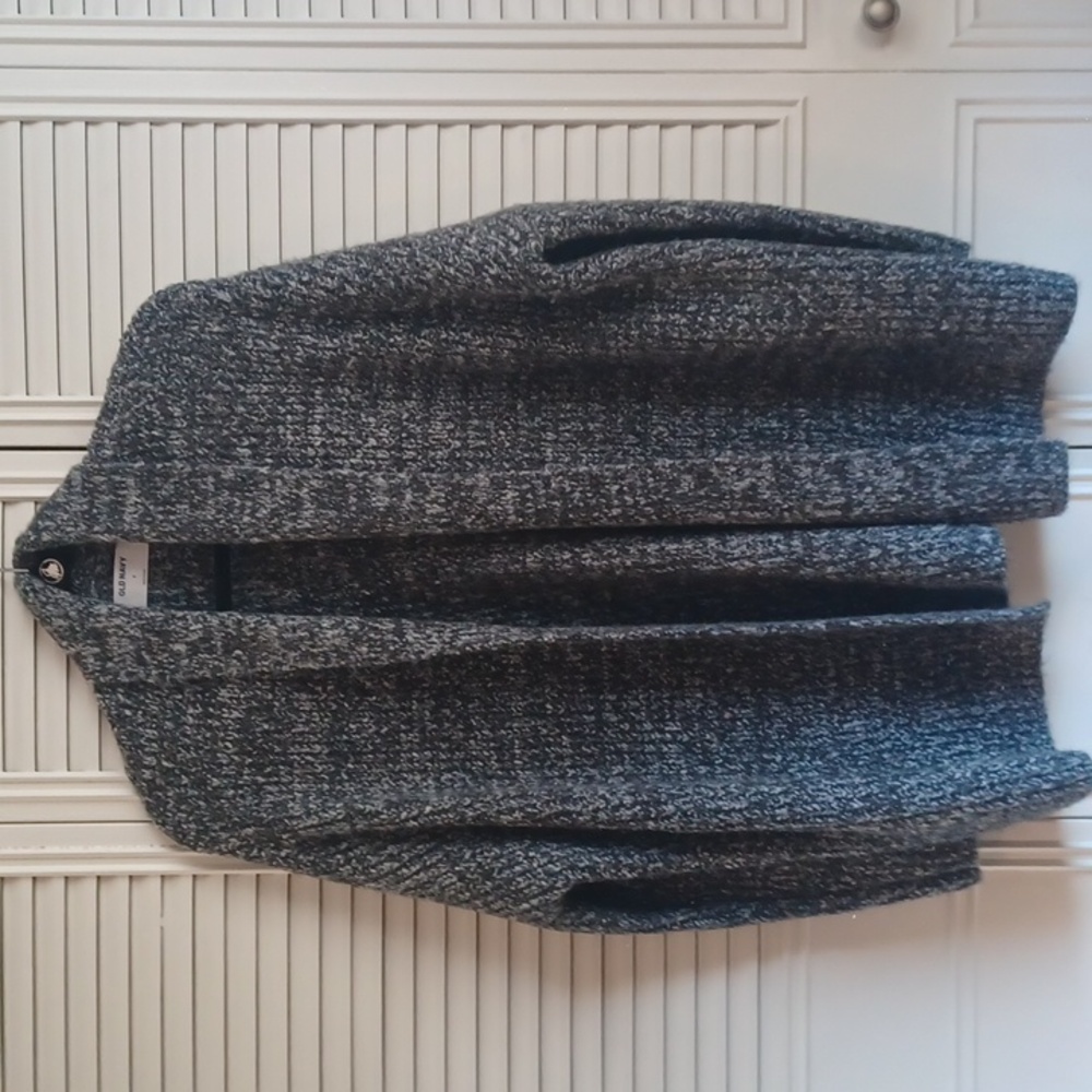 4/$15 - Women's Cardigan.  Navy & White. NWOT